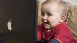 パパママ必見！赤ちゃんがピタッと泣き止む魔法の動画