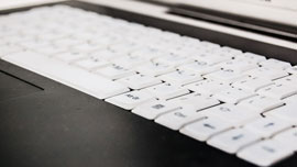 一目見たら忘れられないPCのCM