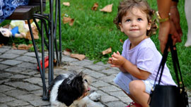 最強タッグ！「赤ちゃん×犬」ってどうしてこんなに癒されるの