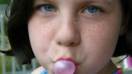 一度見ると印象に残るロッテのFit’sのCM集