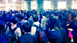 外国人が驚愕する、日本の電車事情！動画で俯瞰で見てみたい、日本の通勤ラッシュ