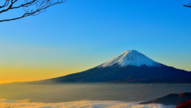 YouTubeの動画を見れば、日本を代表する景色富士山を俯瞰してみれる！